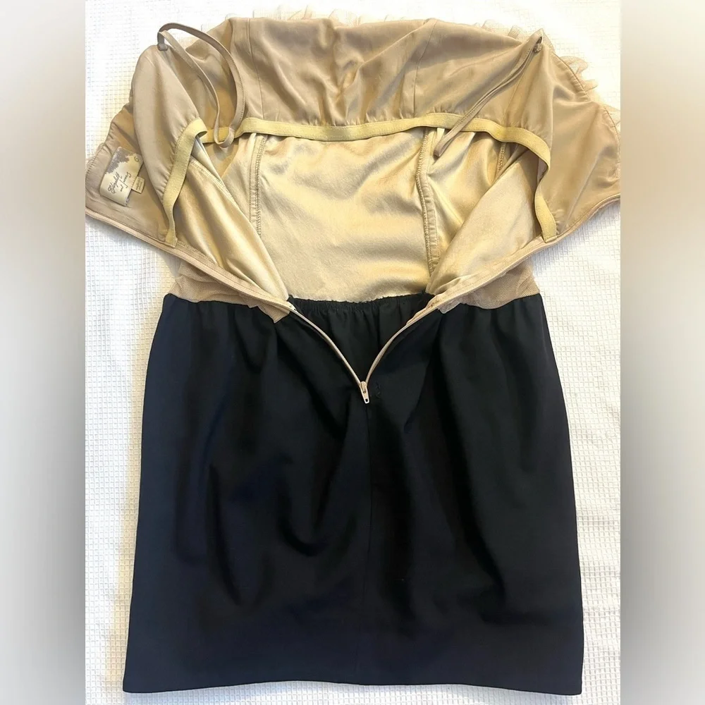 Elizabeth and James Elegant Black and Tan Strapless Wool Lace Mini Dress Size 6 - Picture 13 of 16